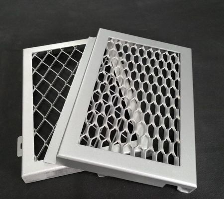 Bức tường bên ngoài lớp phủ kéo dài lưới nhôm veneer với và bột phủ kết thúc